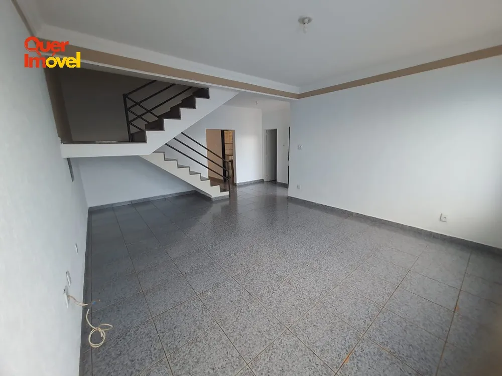Casa, 5 quartos, 250 m² - Foto 3