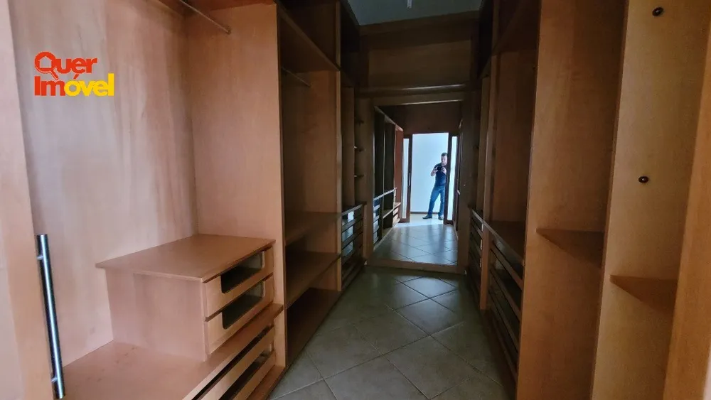Casa, 4 quartos, 450 m² - Foto 1