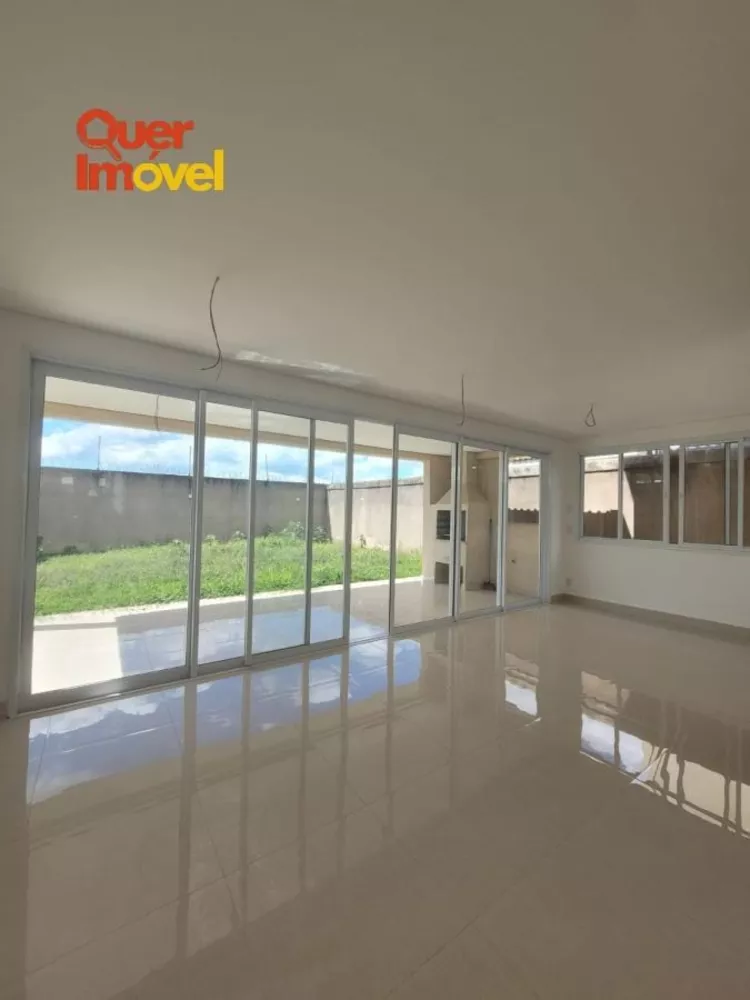 Casa de Condomínio à venda com 3 quartos, 170m² - Foto 1