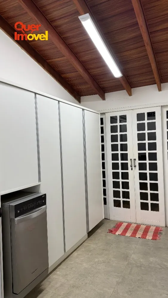 Casa, 3 quartos, 262 m² - Foto 1