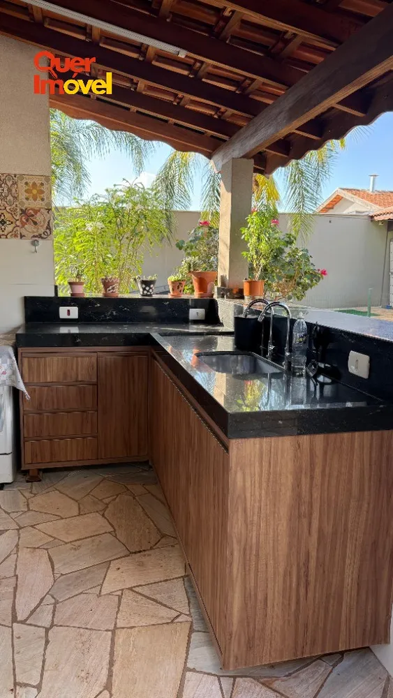 Casa, 3 quartos, 262 m² - Foto 3