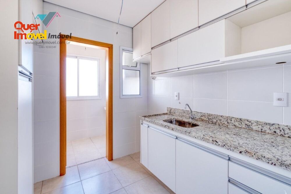Apartamento à venda com 3 quartos, 80m² - Foto 4