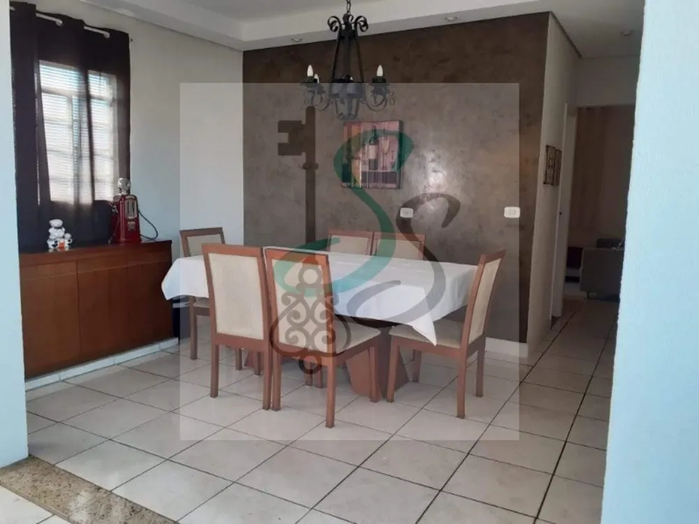 Casa, 4 quartos, 200 m² - Foto 2