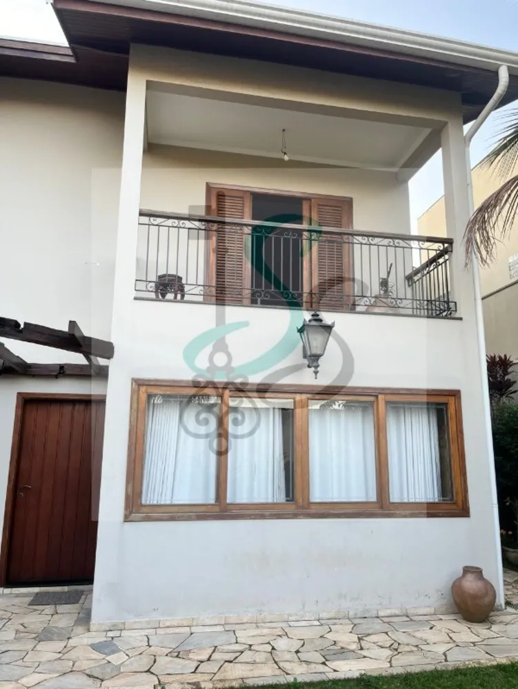Casa, 4 quartos, 329 m² - Foto 1