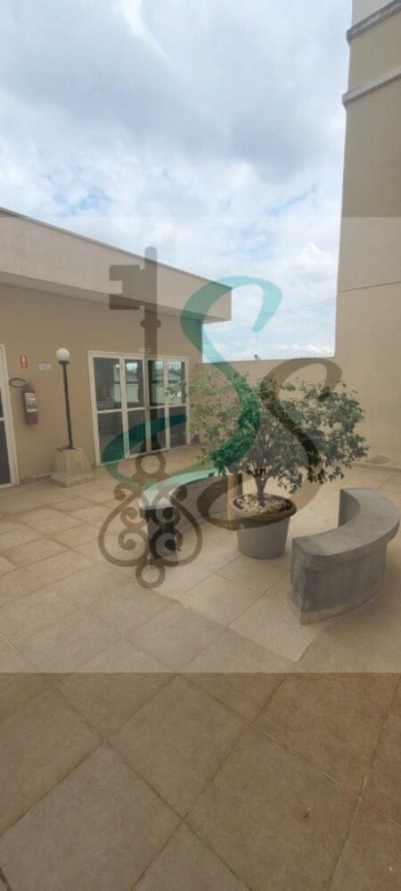 Apartamento à venda com 3 quartos, 70m² - Foto 2