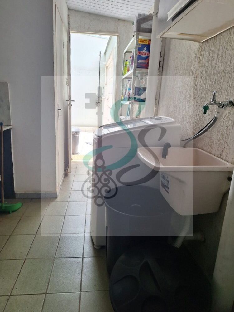 Casa à venda com 3 quartos - Foto 2