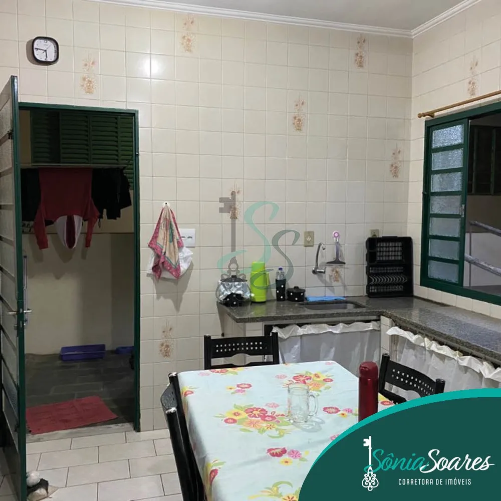 Casa, 2 quartos, 253 m² - Foto 10