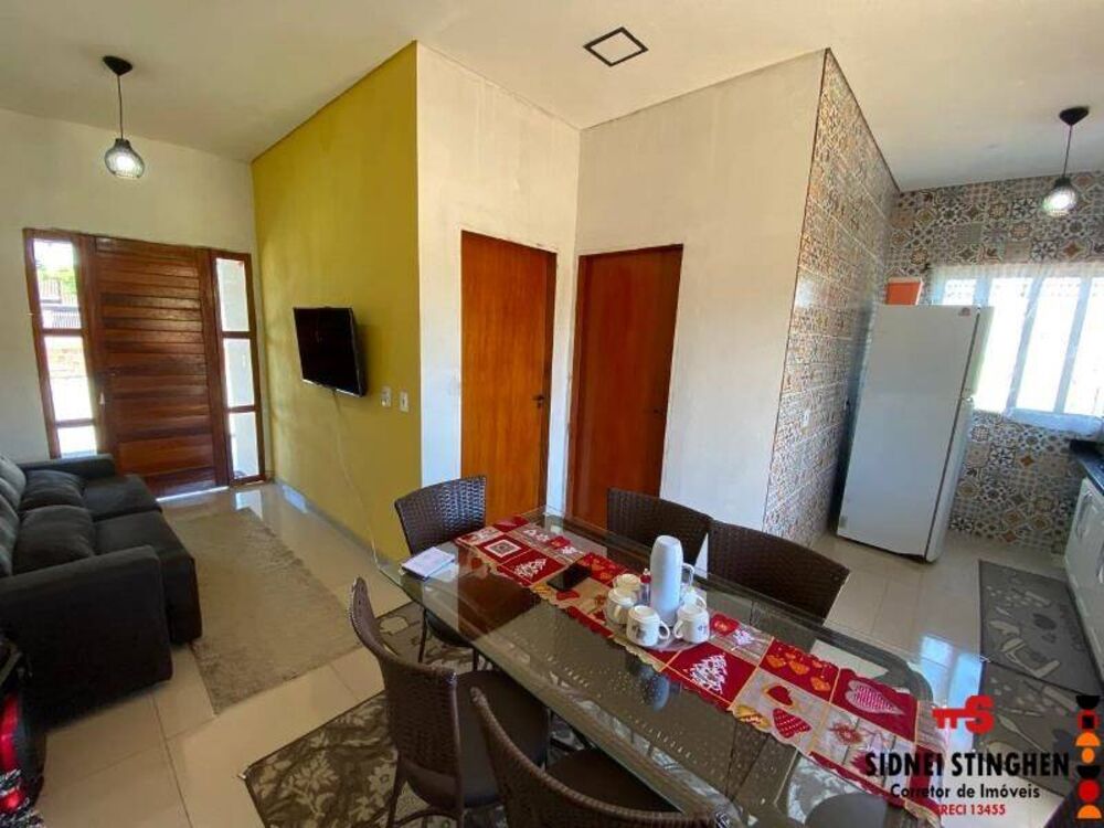 Casa à venda com 2 quartos, 80m² - Foto 4