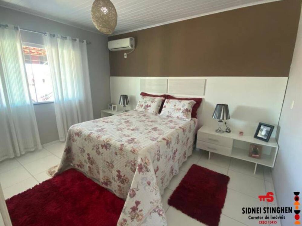 Casa, 6 quartos, 209 m² - Foto 2