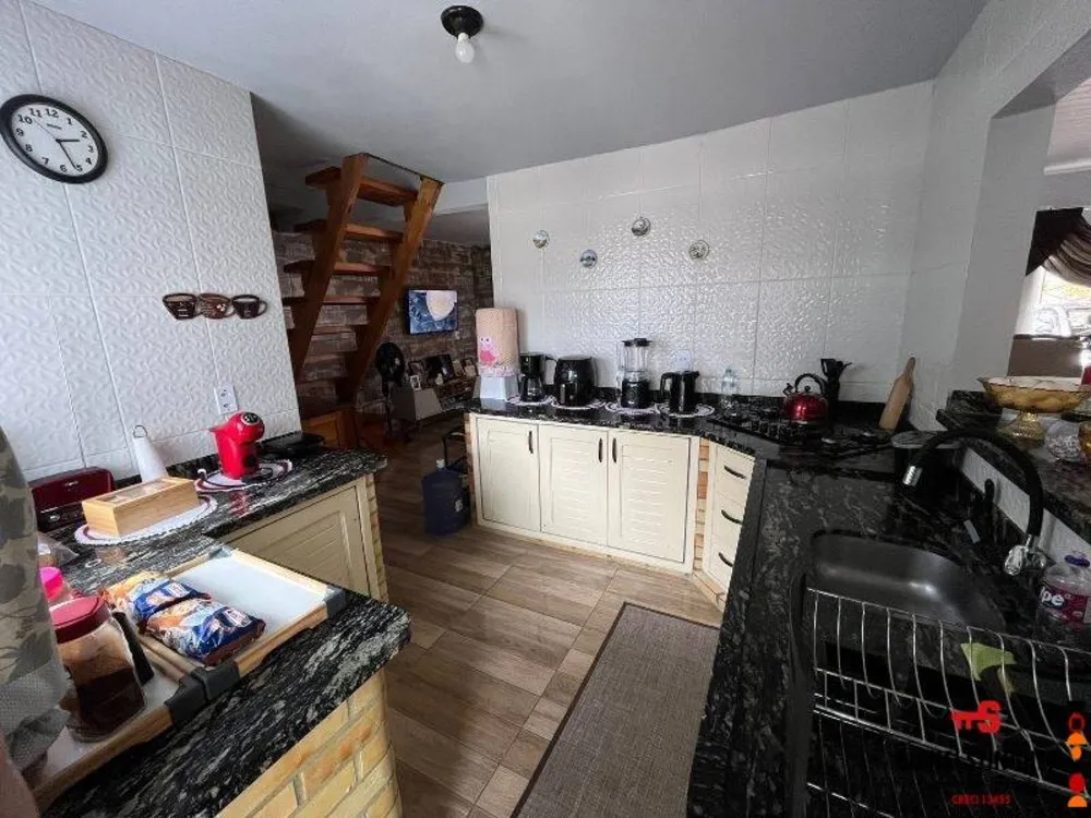 Casa, 4 quartos, 130 m² - Foto 1