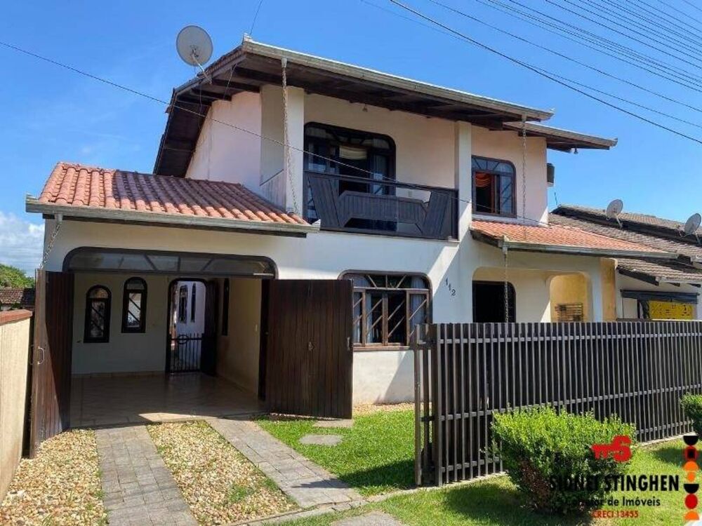 Casa, 3 quartos, 185 m² - Foto 1