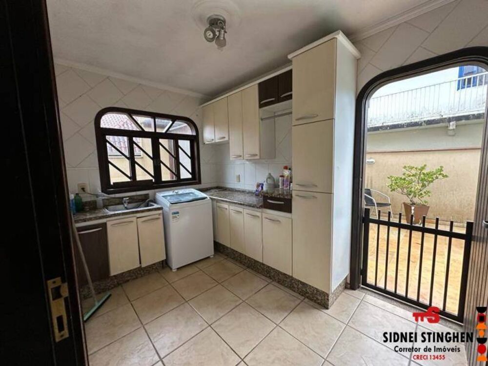 Casa, 3 quartos, 185 m² - Foto 3