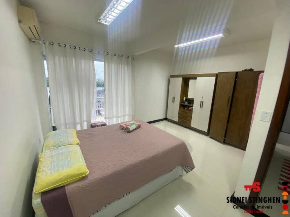 Casa à venda com 3 quartos, 150m² - Foto 12
