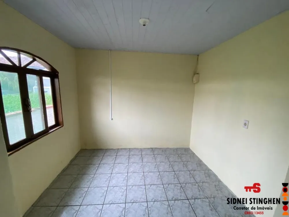 Casa, 6 quartos, 130 m² - Foto 2