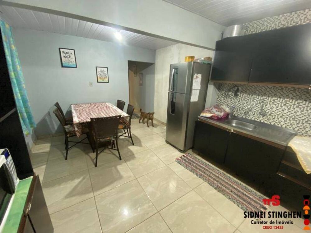 Casa à venda com 3 quartos, 144m² - Foto 2