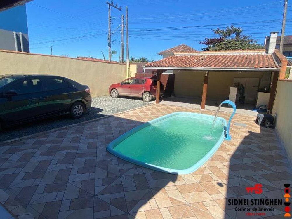 Casa à venda com 3 quartos, 192m² - Foto 1