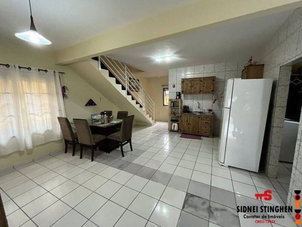 Casa à venda com 3 quartos, 192m² - Foto 3