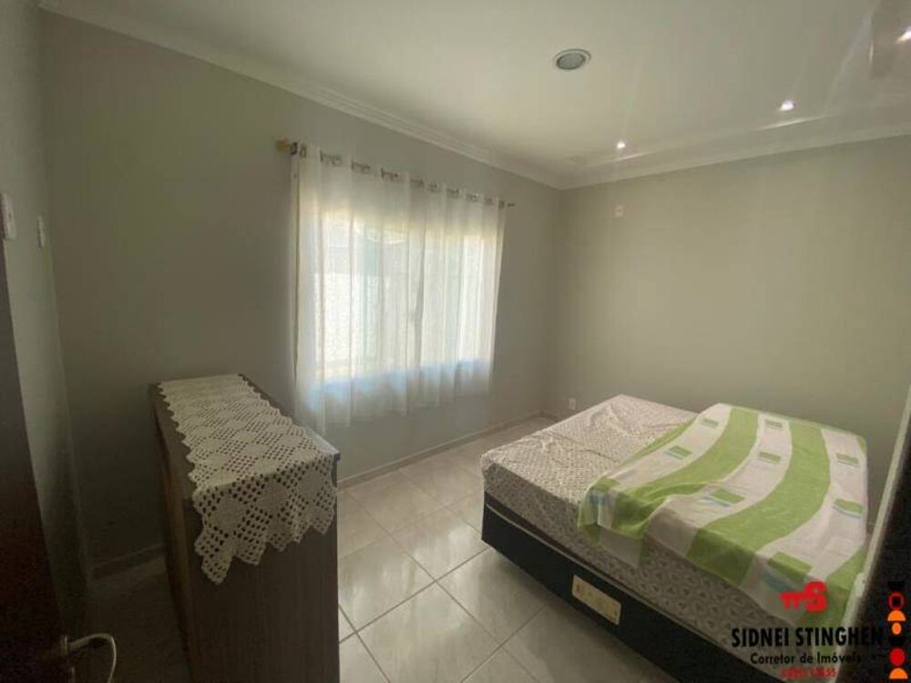 Casa à venda com 3 quartos, 170m² - Foto 4