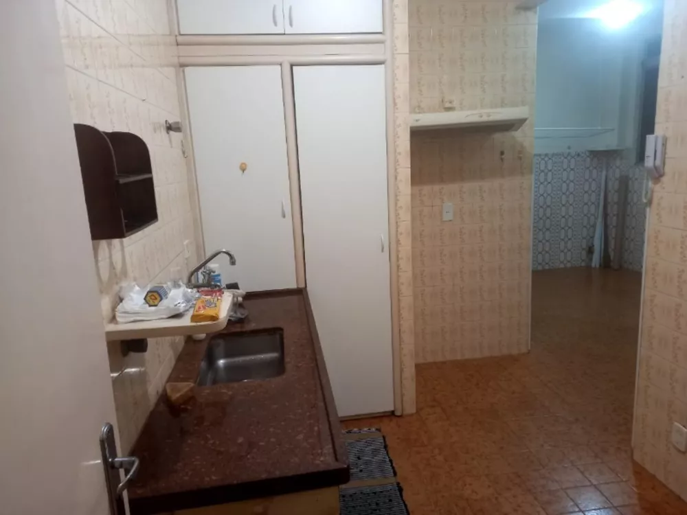 Apartamento à venda com 2 quartos, 70m² - Foto 6