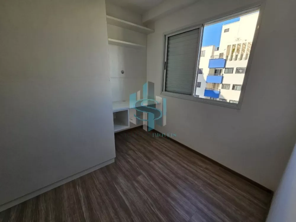 Apartamento à venda com 1 quarto, 30m² - Foto 2