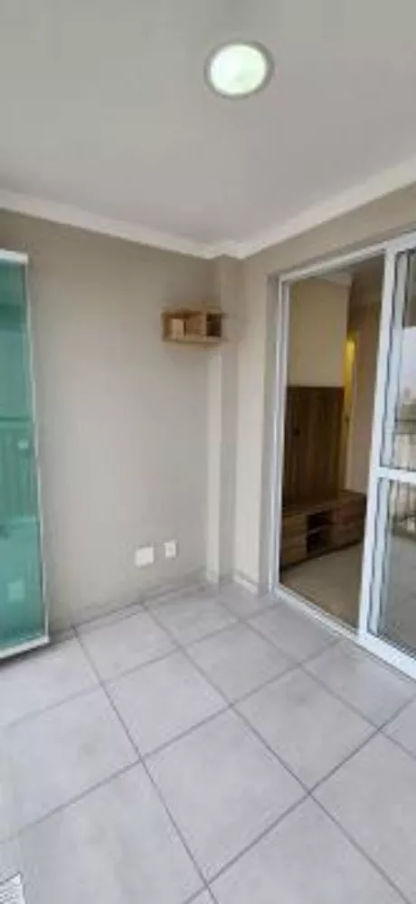 Apartamento à venda com 2 quartos, 60m² - Foto 3