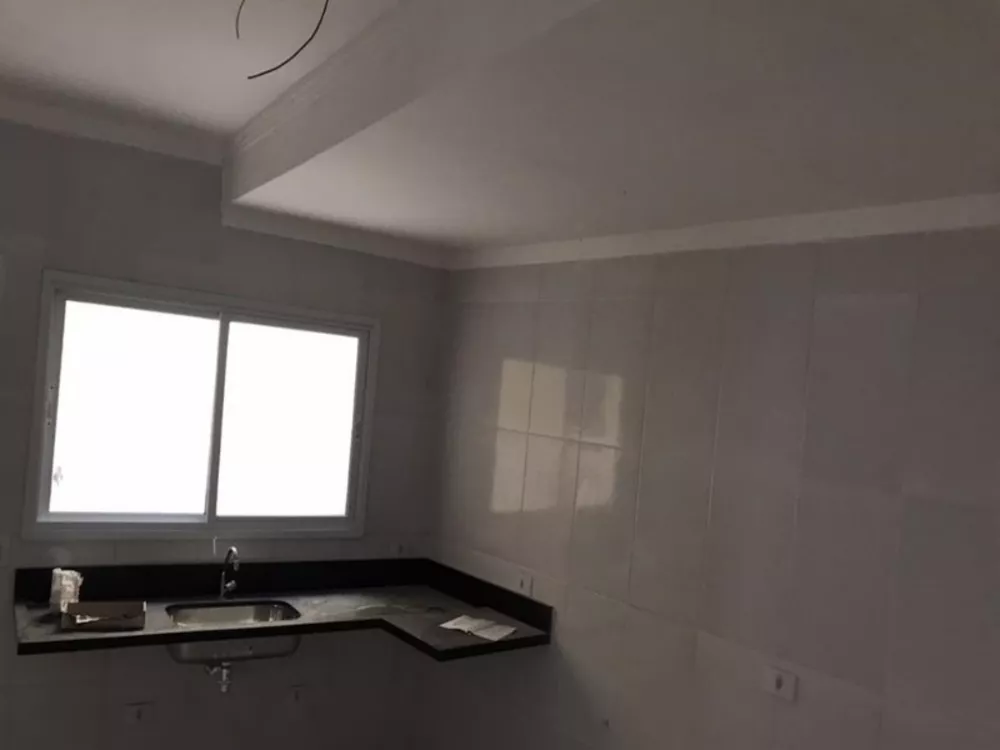 Casa à venda com 3 quartos, 200m² - Foto 7