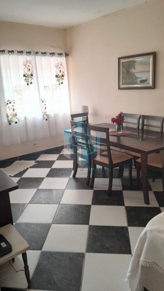 Terreno à venda e aluguel, 300m² - Foto 1