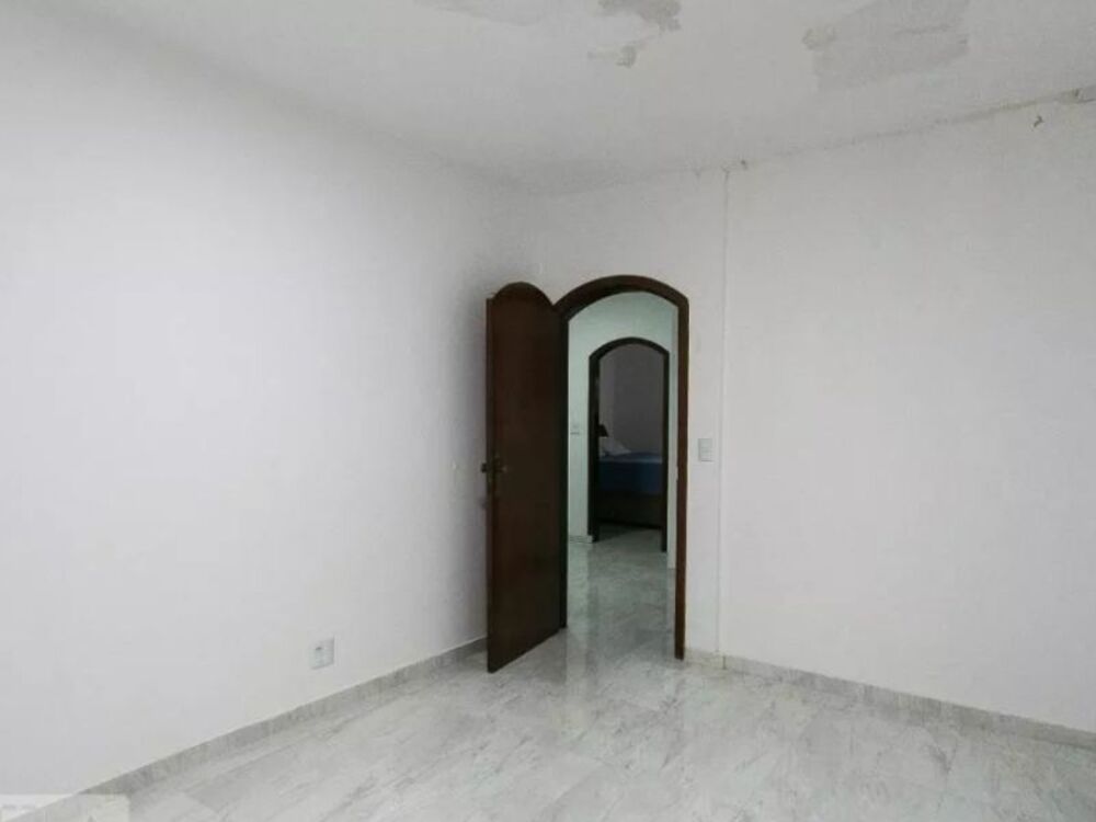 Casa à venda com 3 quartos, 282m² - Foto 13
