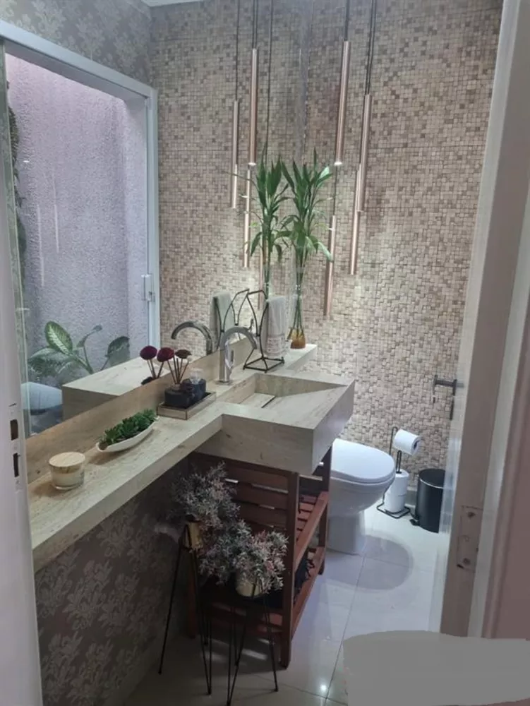 Casa, 3 quartos, 190 m² - Foto 1