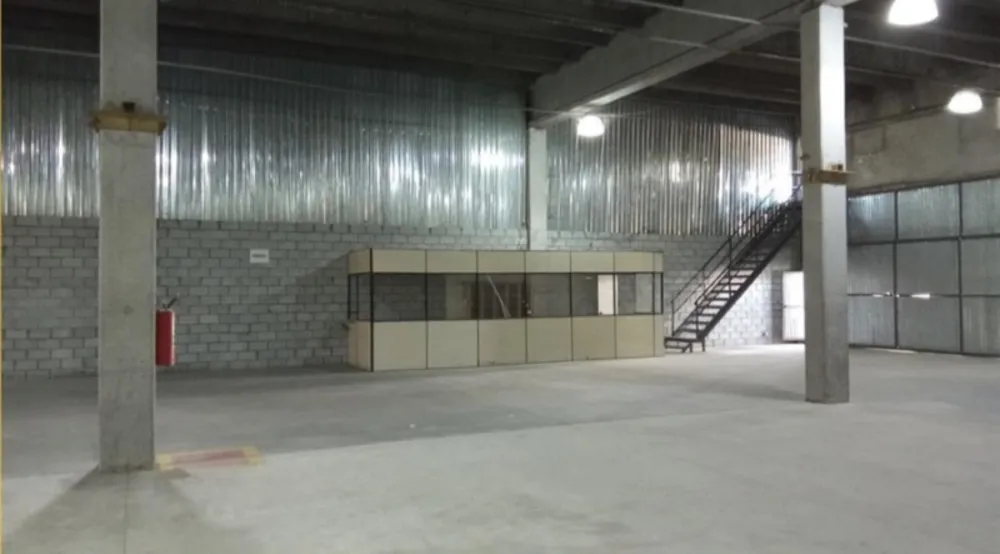 Depósito-Galpão, 760 m² - Foto 2