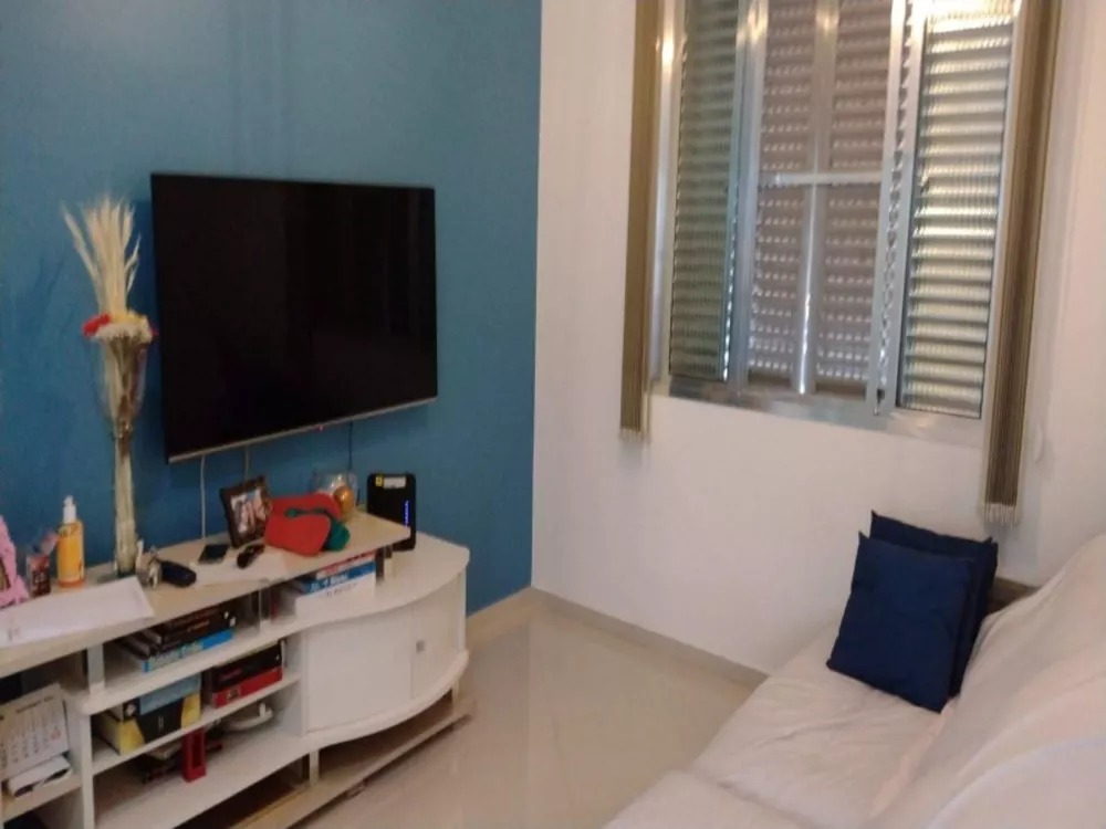 Apartamento à venda com 2 quartos, 65m² - Foto 2