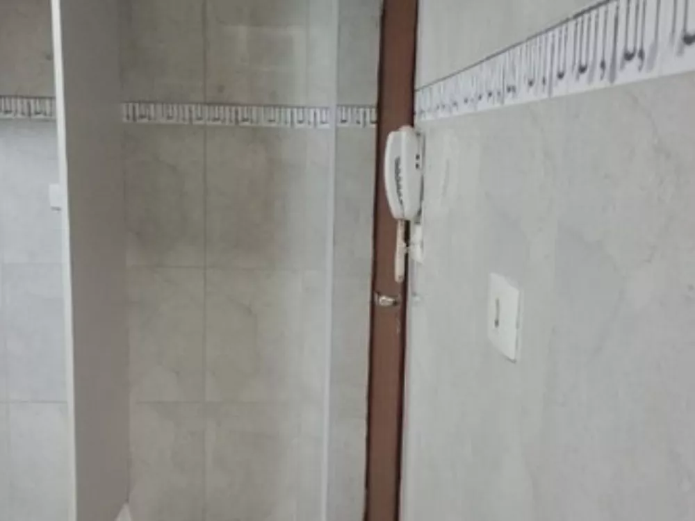 Apartamento à venda com 2 quartos, 79m² - Foto 2