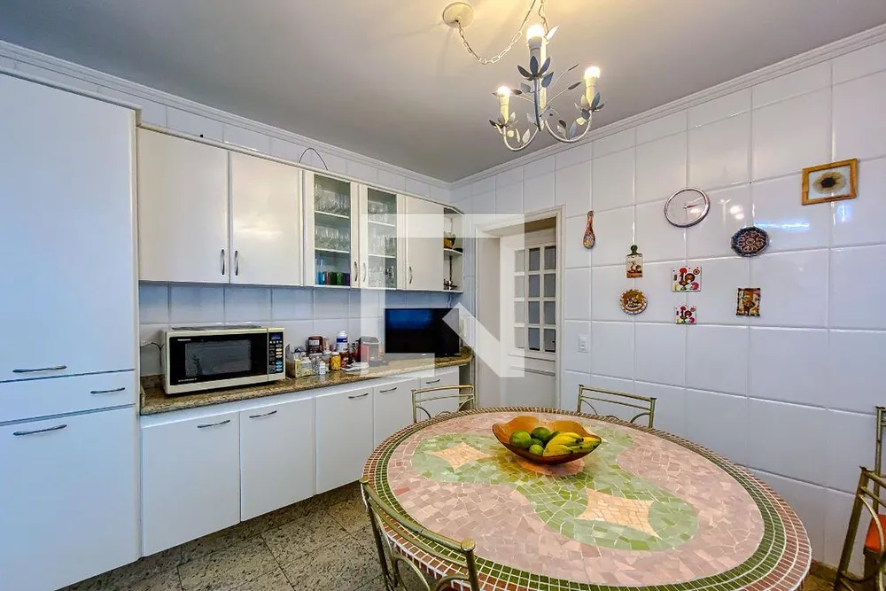 Apartamento, 3 quartos, 223 m² - Foto 1