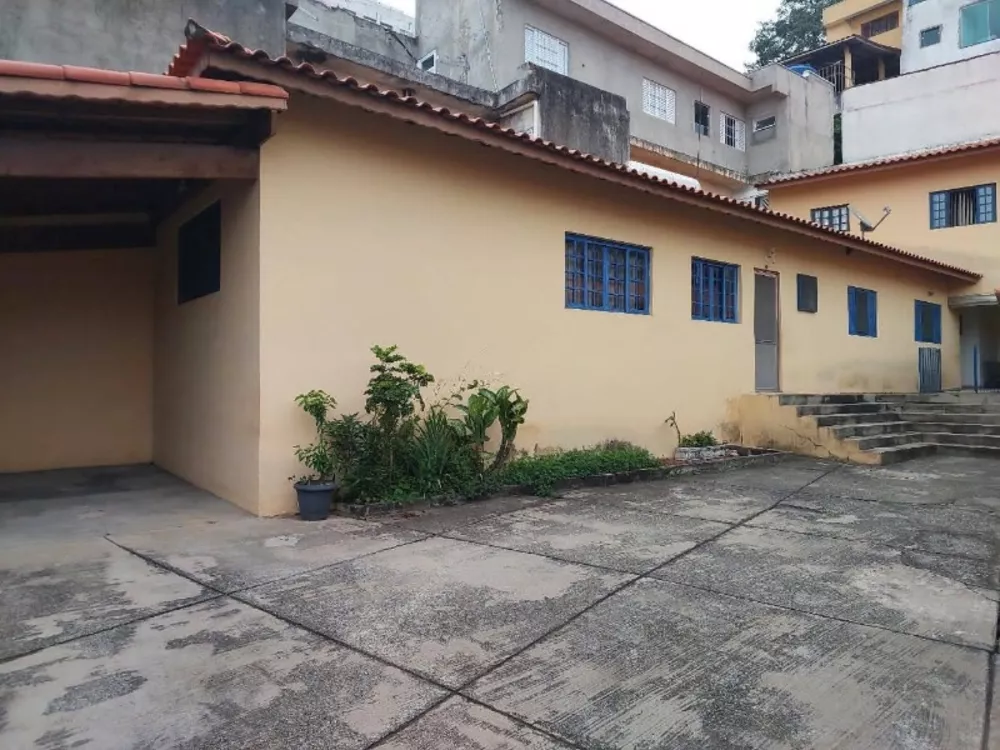 Casa à venda com 6 quartos, 285m² - Foto 4