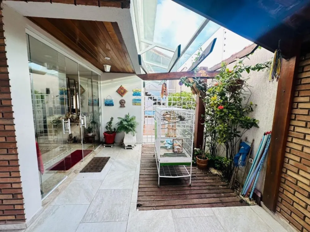 Casa, 3 quartos, 226 m² - Foto 4