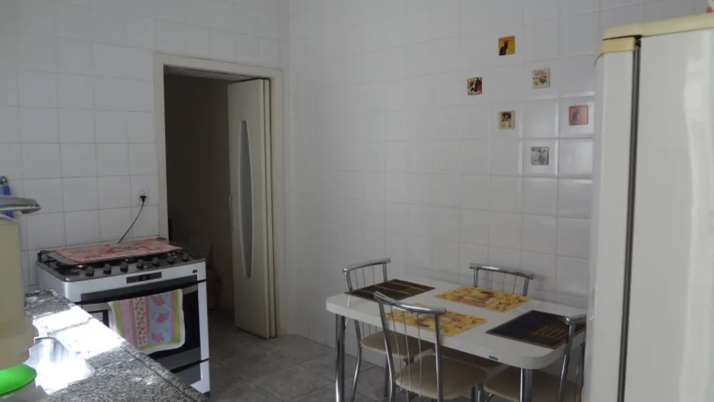 Casa, 4 quartos, 147 m² - Foto 2