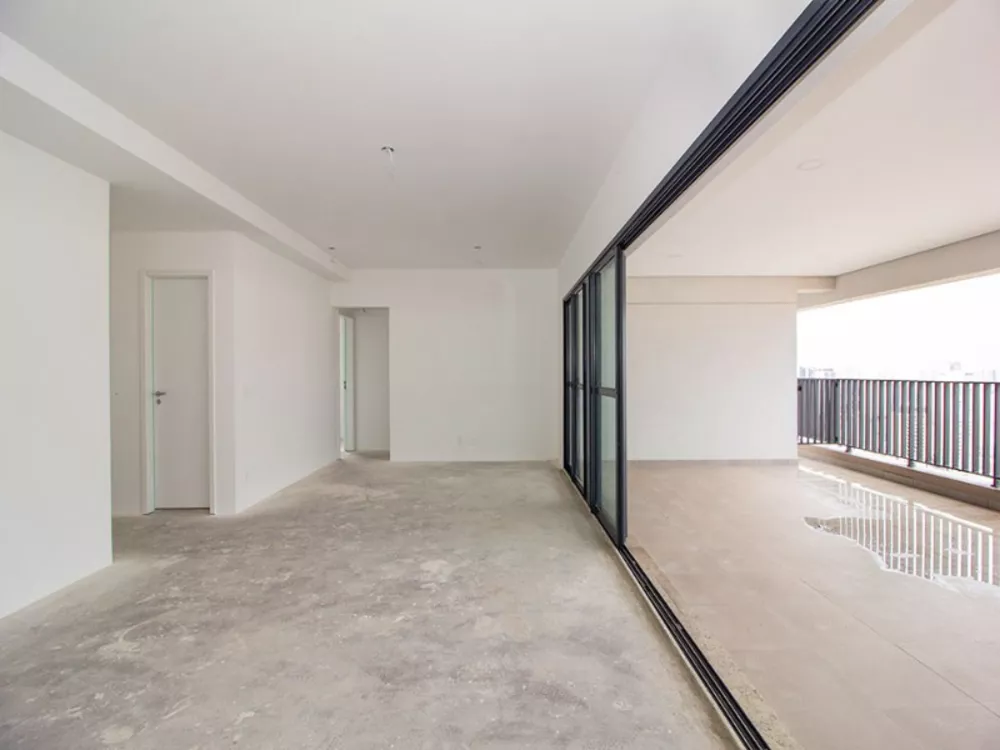 Apartamento à venda com 3 quartos, 165m² - Foto 2