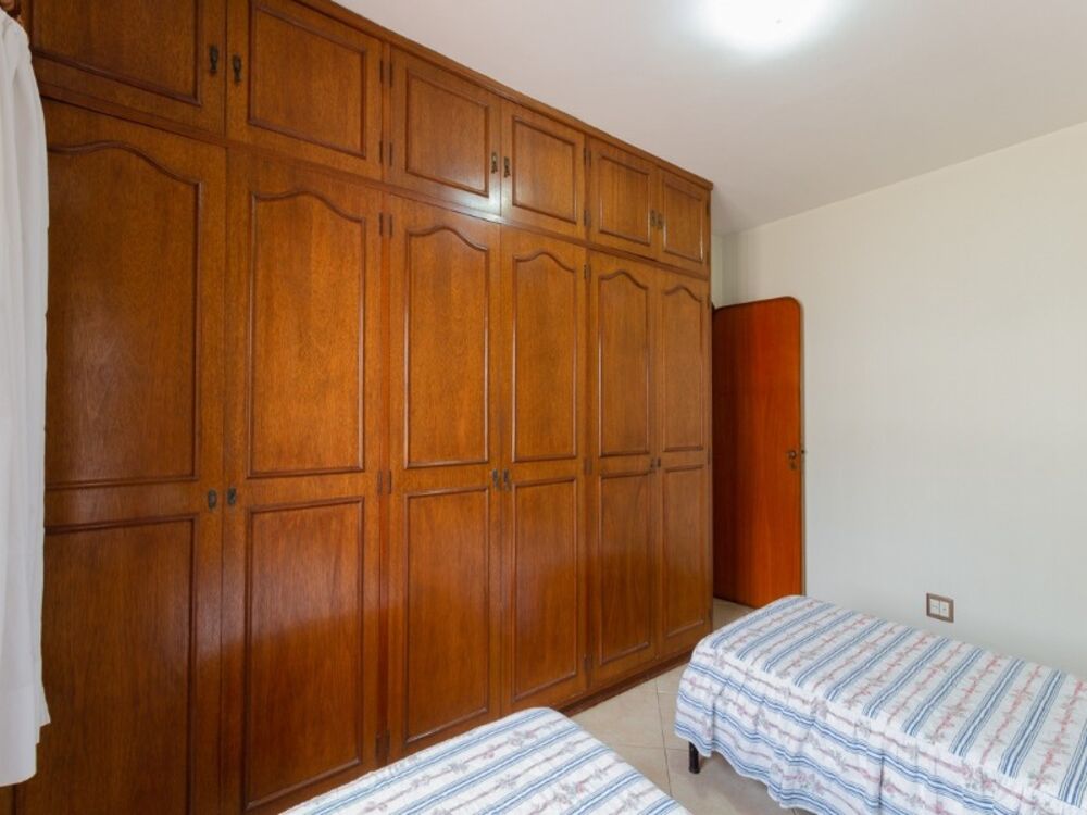 Casa, 3 quartos, 200 m² - Foto 1