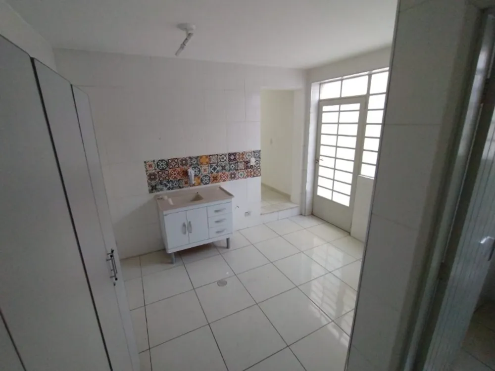 Casa, 6 quartos, 305 m² - Foto 6