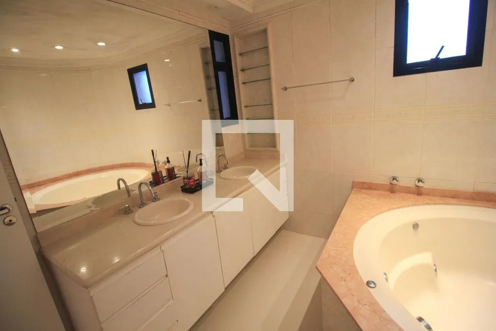 Apartamento, 3 quartos, 193 m² - Foto 2