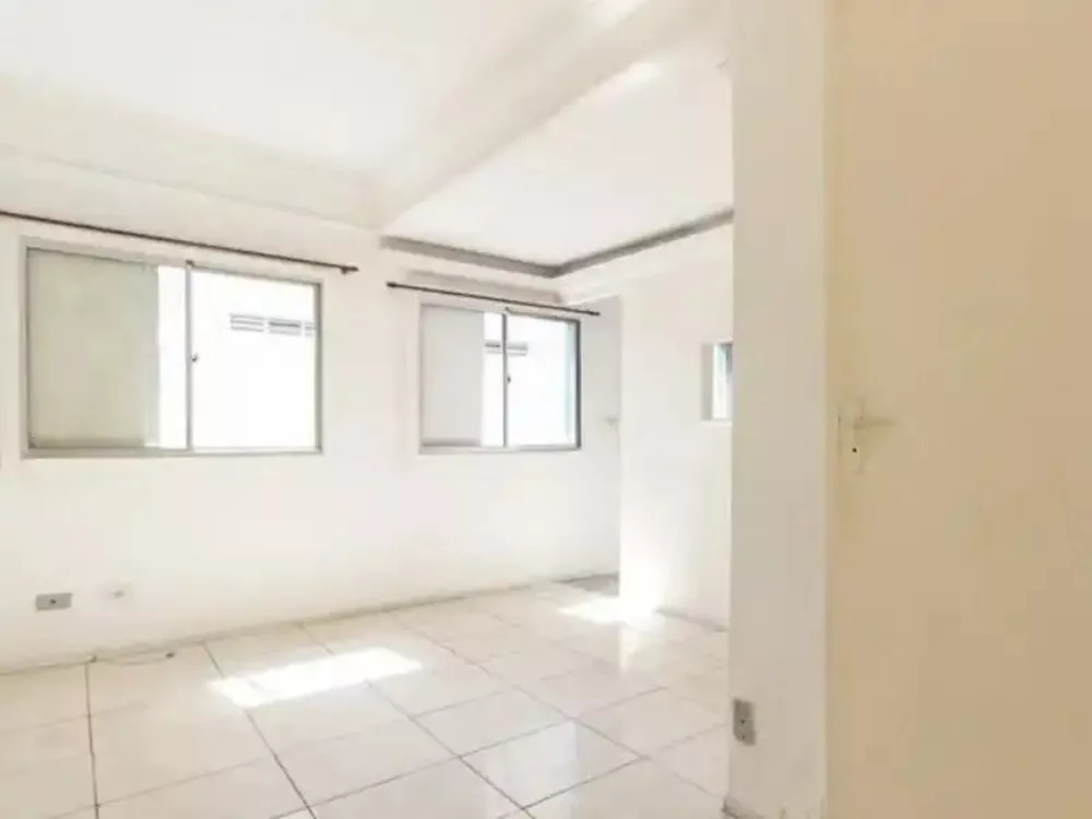 Apartamento à venda com 1 quarto, 40m² - Foto 1