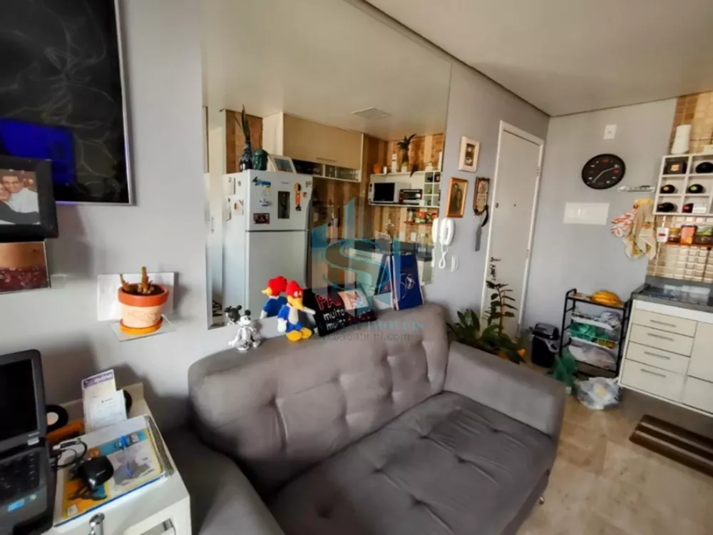 Apartamento à venda com 1 quarto, 42m² - Foto 1