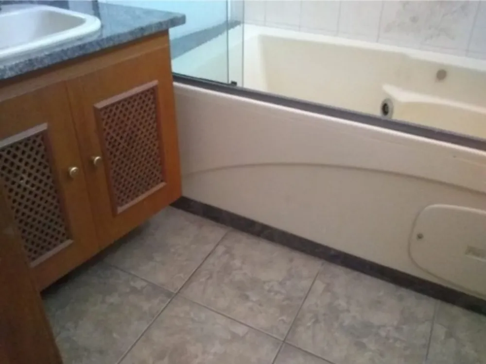 Casa, 4 quartos, 224 m² - Foto 1