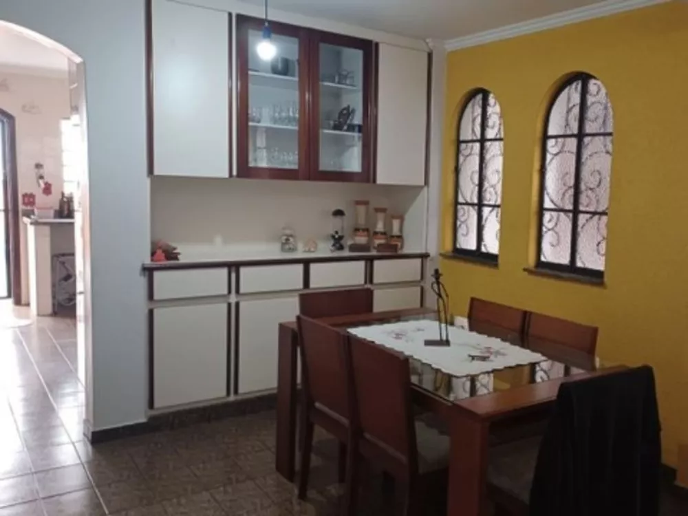 Casa à venda com 3 quartos, 215m² - Foto 4