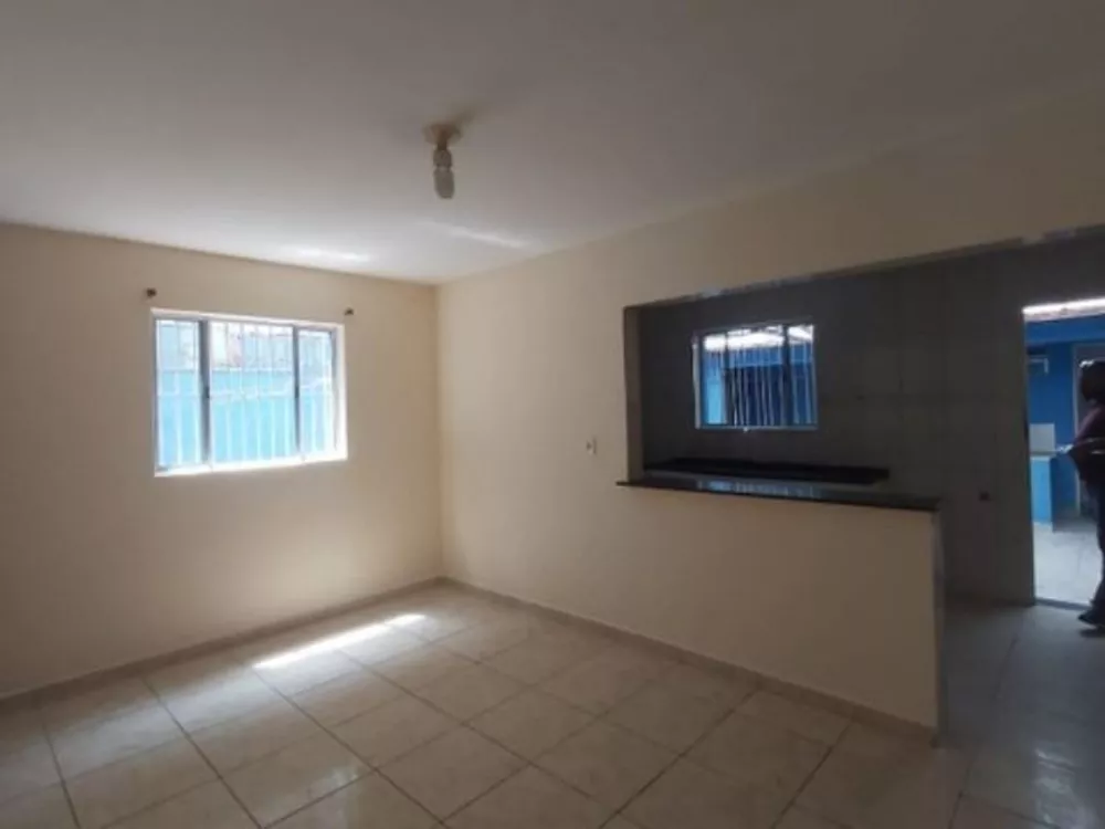 Casa à venda com 3 quartos, 200m² - Foto 7