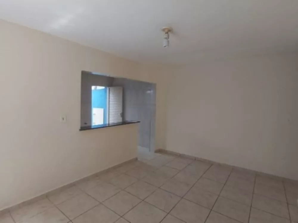 Casa à venda com 3 quartos, 200m² - Foto 5