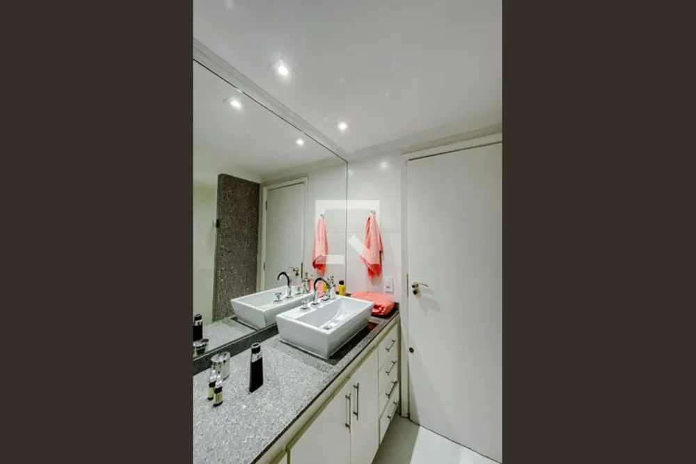 Apartamento, 3 quartos, 164 m² - Foto 1