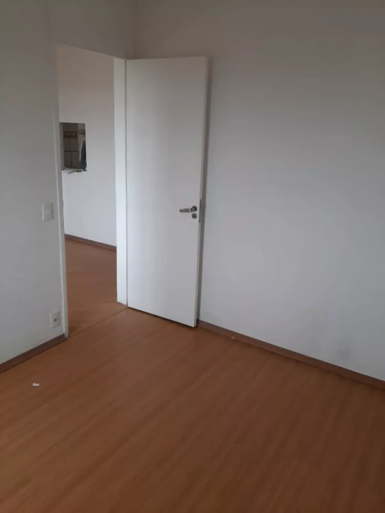 Apartamento à venda com 2 quartos, 45m² - Foto 3