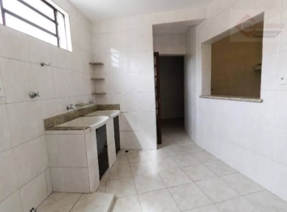 Casa, 3 quartos, 330 m² - Foto 3