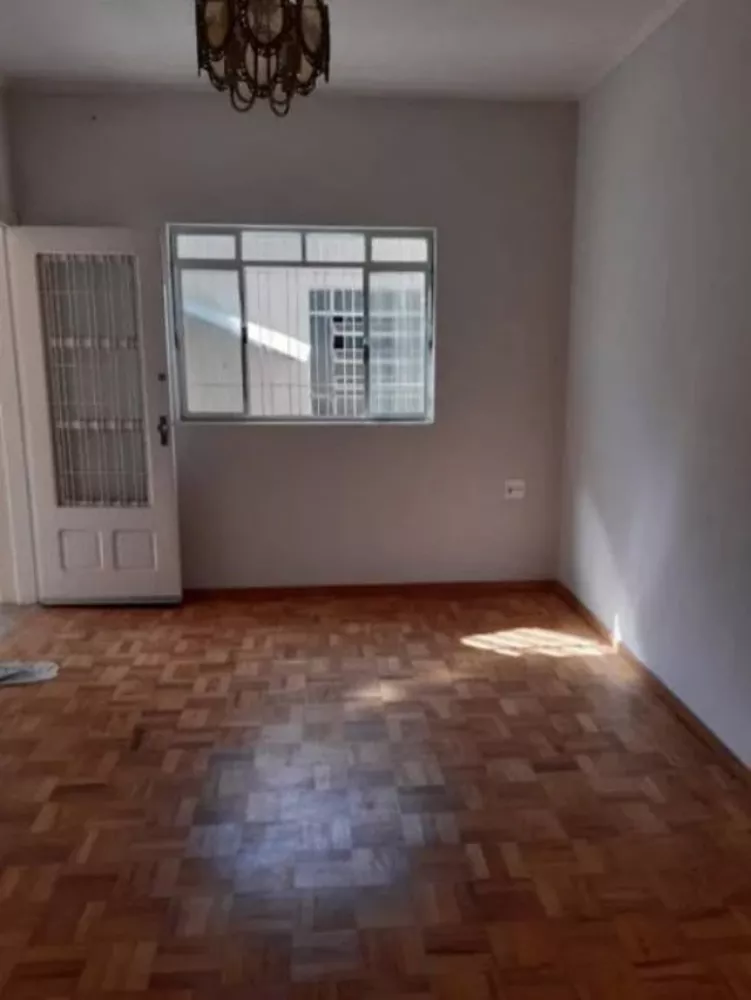 Casa à venda com 2 quartos, 105m² - Foto 1